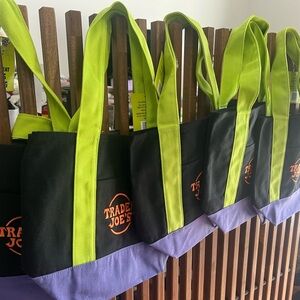 NWT Trader Joe’s Mini Tote Bags (set of 5)